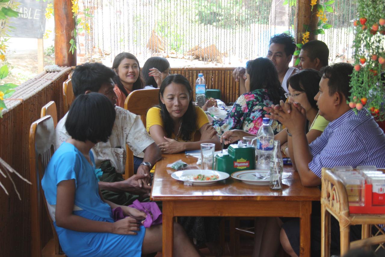 Soe Ko Ko Beach House & Restaurant Ngwesaung Zewnętrze zdjęcie